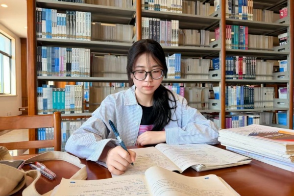 山海逐梦、顶峰相见——经贸学子高质量升学专辑